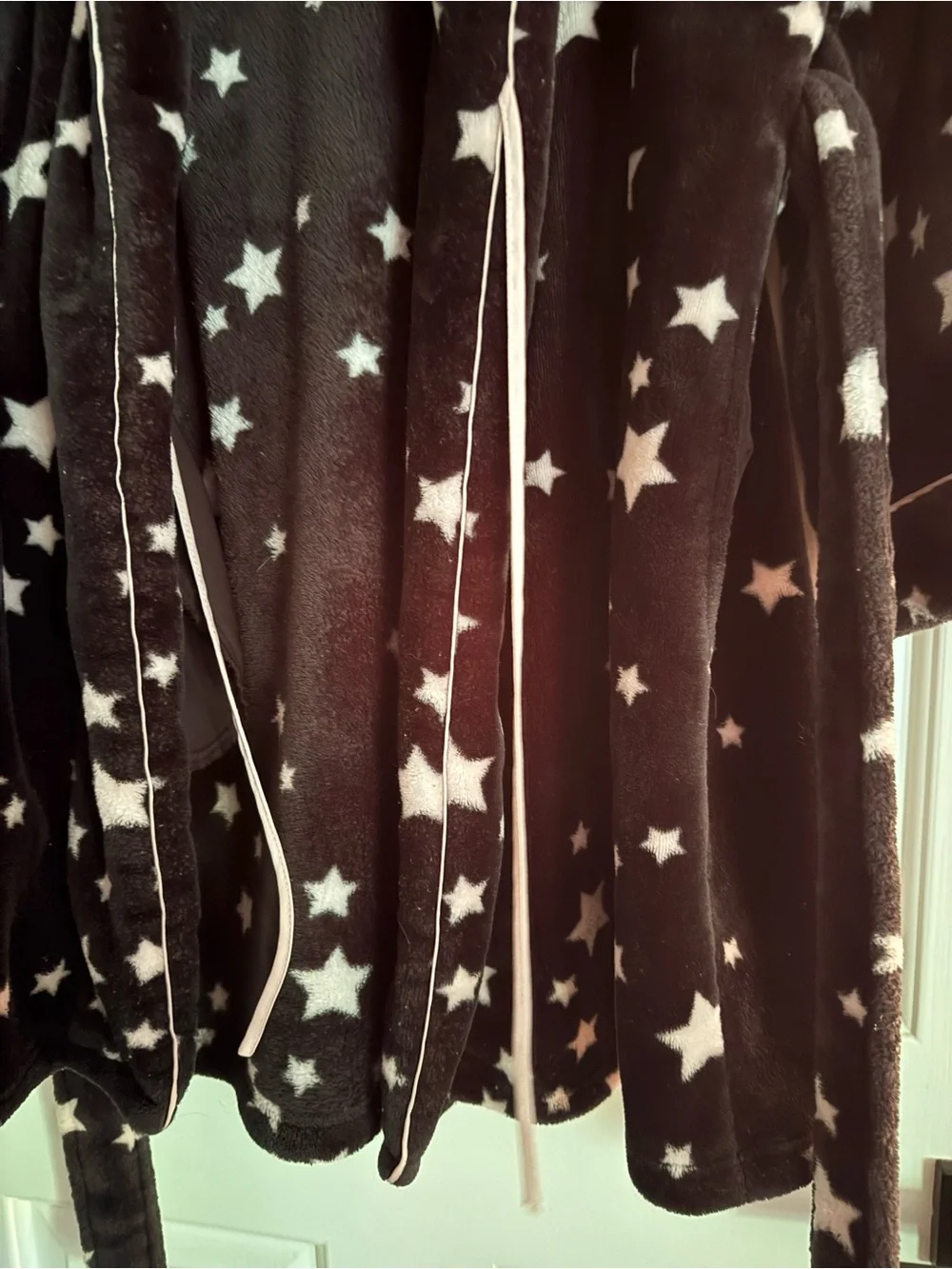 Kate Spade New York Plush Star Print Robe, XS/S, Black and Pink
